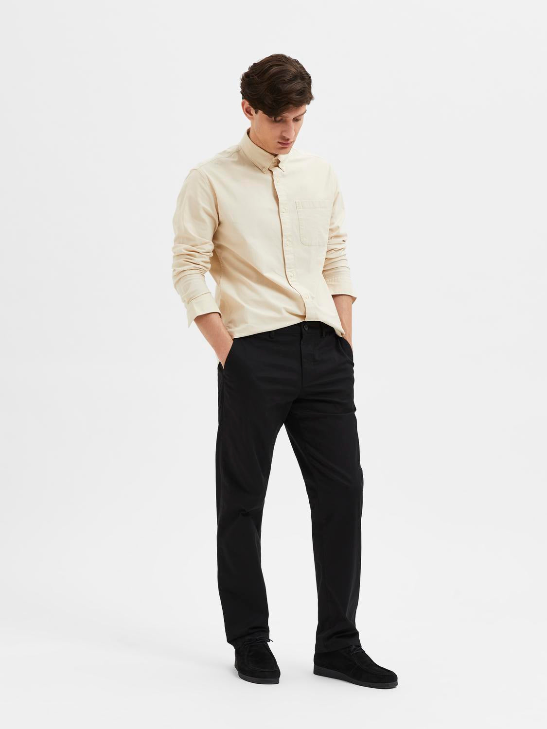model_shot-front_full